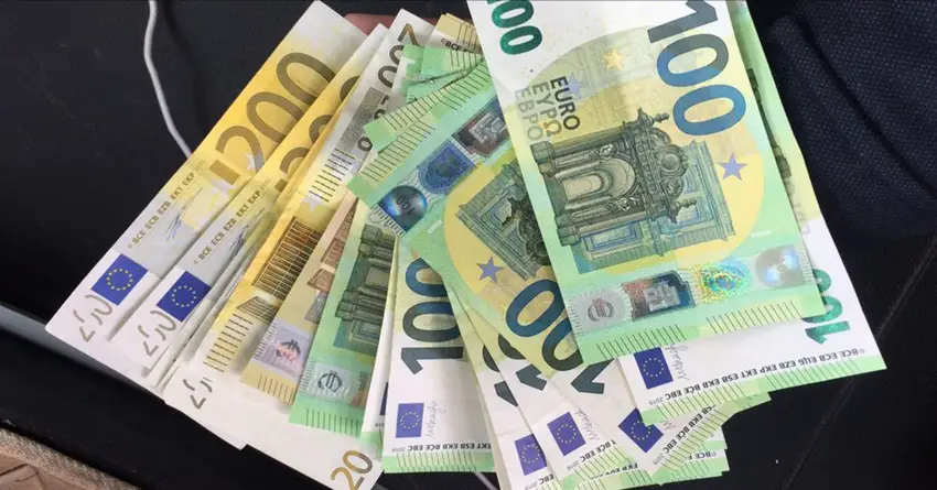 Vreme je da PRESTANU DA DUGUJU: Ovim znacima sledi VELIKI DOBITAK, pare kao da ce im “padati sa neba!” Vreme je da PRESTANU DA DUGUJU: Ovim znacima sledi VELIKI DOBITAK, pare kao da ce im “padati sa neba!”